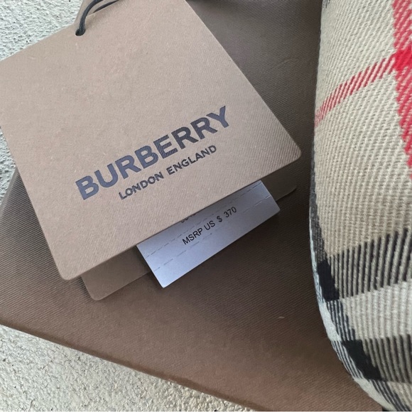 Burberry Kids Logo-Detail Check Ballerina Shoes, Size EU 35, UK 2.5 NEW in Box - Picture 11 of 16